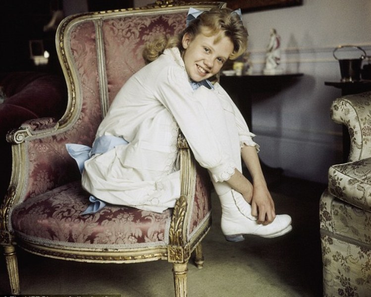 Δείτε πώς είναι σήμερα η ηθοποιός που έπαιξε την πιτσιρίκα «Πολυάννα» (Photos) - Media