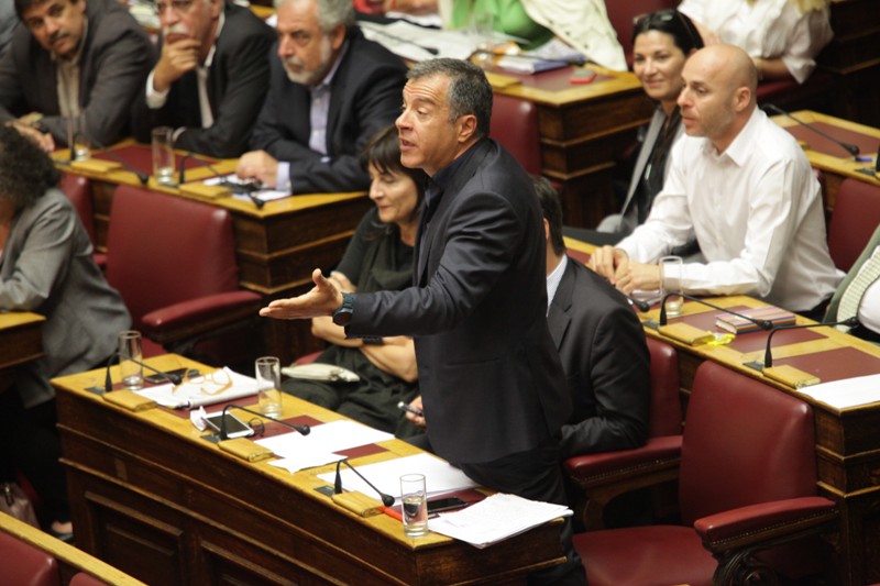 Ερώτηση Θεοδωράκη σε Τσίπρα για το μεταναστευτικό - Media