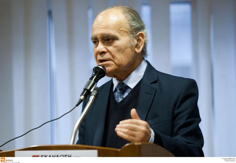 Ρωμανιάς: Δεν υπογράφουμε μείωση των συντάξεων στα 300 ευρώ - Media