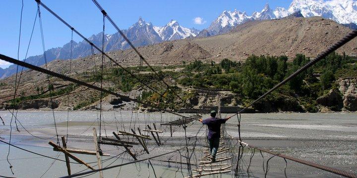 Δείτε τα 8 πιο επικίνδυνα μέρη του κόσμου (Photos) - Media