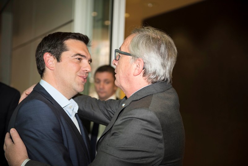 Το…παρασκήνιο της συνάντησης Τσίπρα-Γιούνκερ σε φωτογραφίες - Media