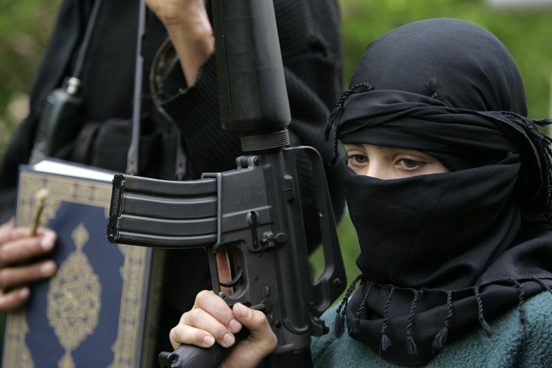 Τζιχαντιστές απήγαγαν 500 παιδιά για να τα κάνουν βομβιστές αυτοκτονίας - Media