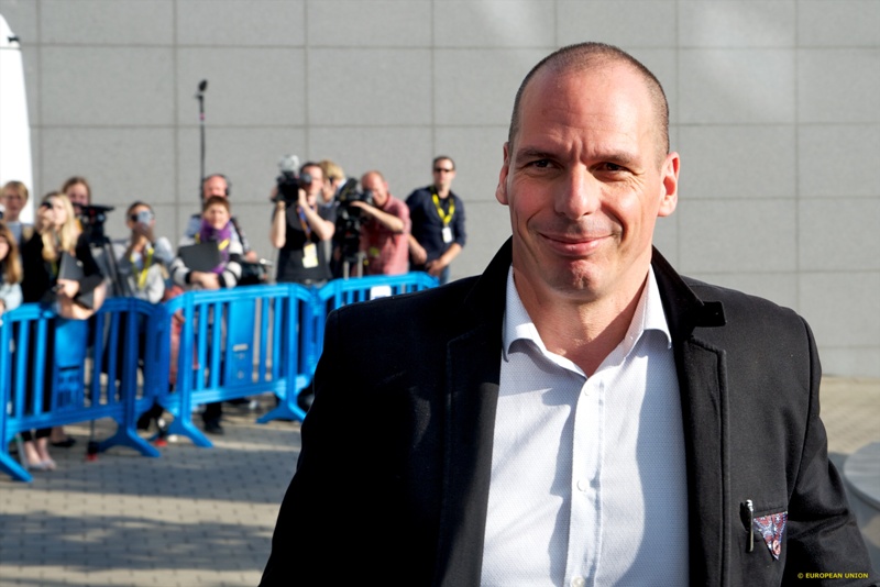 Η γραβάτα που… λάτρεψε ο Βαρουφάκης (Photos) - Media