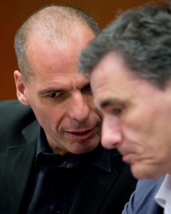 «Μύλος» με δήλωση Βαρουφάκη περί capital controls και κλειστές τράπεζες τη Δευτέρα - Media