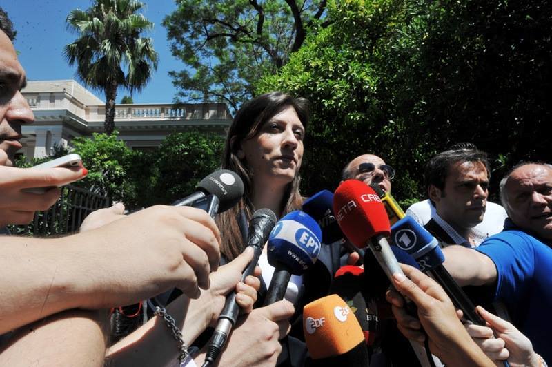Προβληματισμός Τσίπρα για «θεσμική δυσαρμονία» από τη Ζωή (Video) - Media