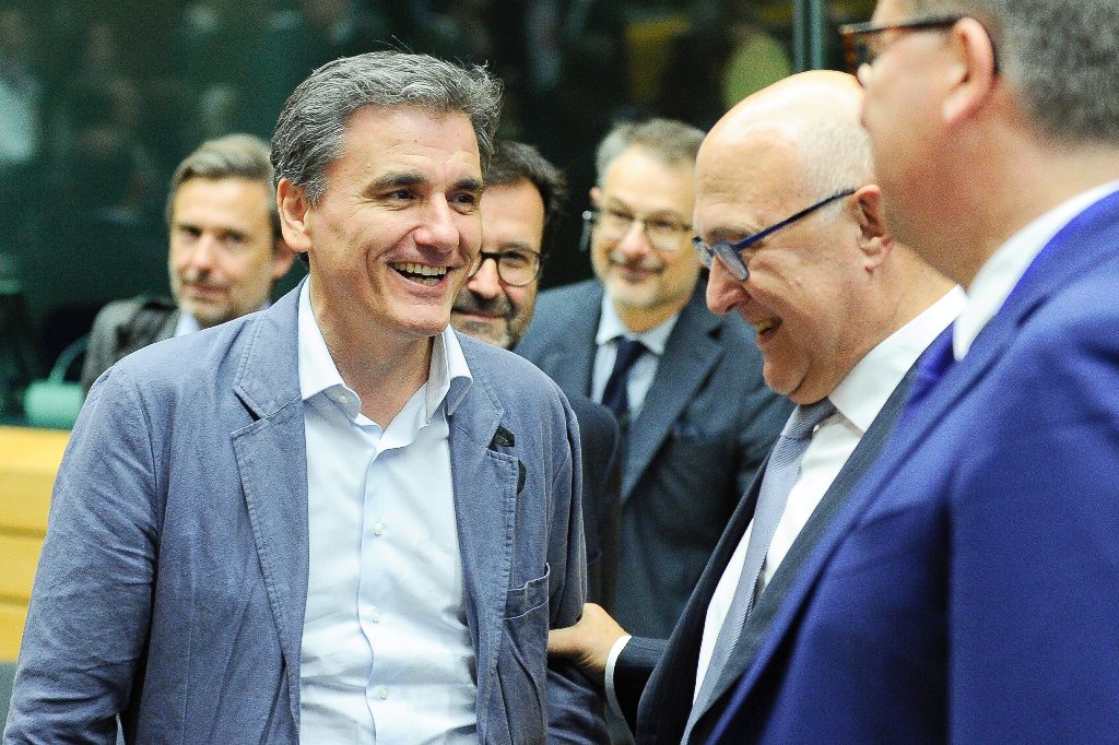 Με χαμόγελα έγινε δεκτός ο Τσακαλώτος στο Eurogroup – Όλο το παρασκήνιο (photo/video) - Media
