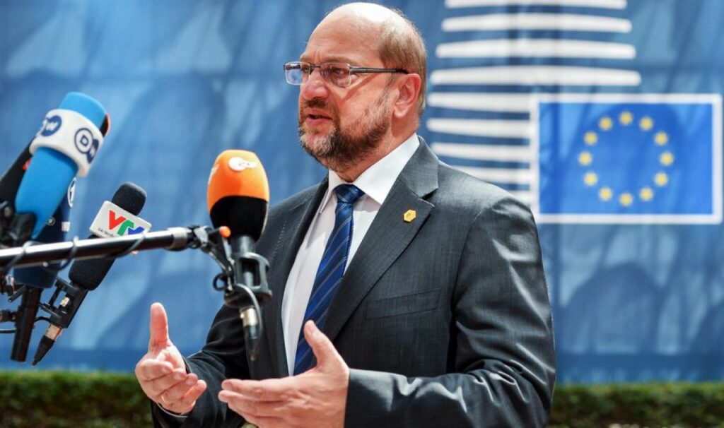 Σούλτς: Το Grexit δεν μπορεί να είναι ο στόχος μας – Ελπίζουμε να συγκεραστούν οι απόψεις - Media