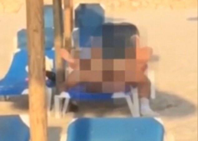 Βρετανοί τουρίστες έκαναν σεξ σε παραλία δίπλα στους περαστικούς (Photo/Video) - Media