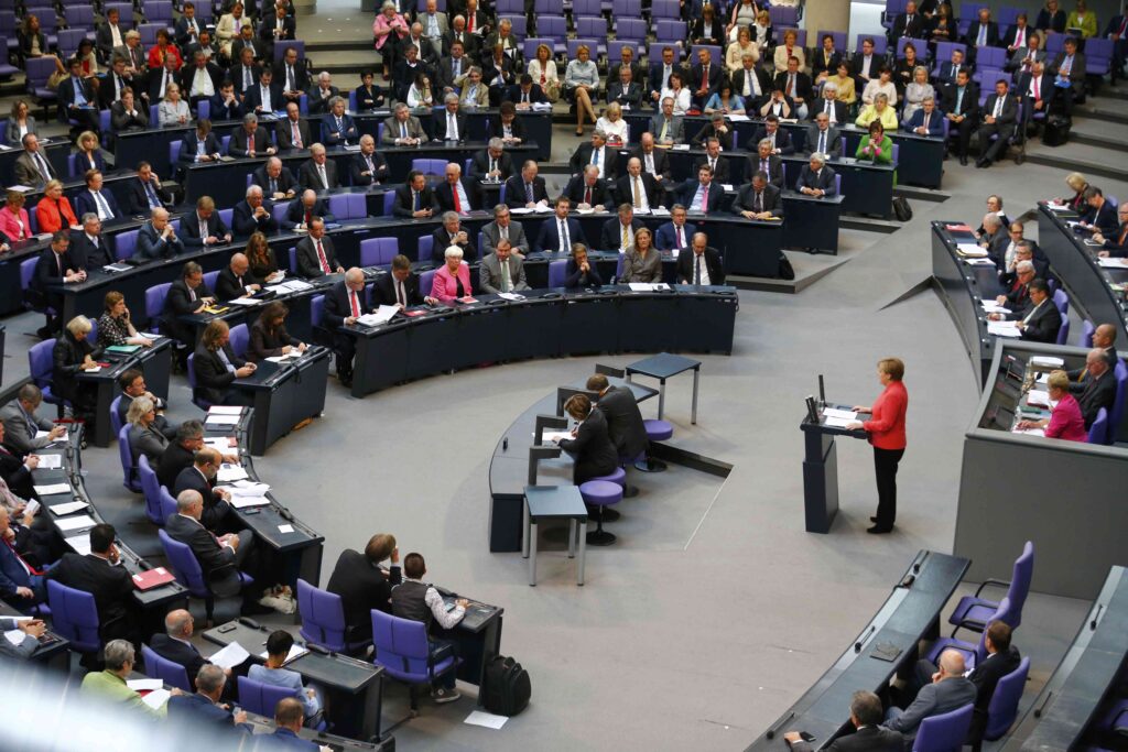 Γερμανία: Περίπου 50 κυβερνητικοί βουλευτές εκτιμάται ότι θα ψηφίσουν "όχι" στο νέο πρόγραμμα - Media