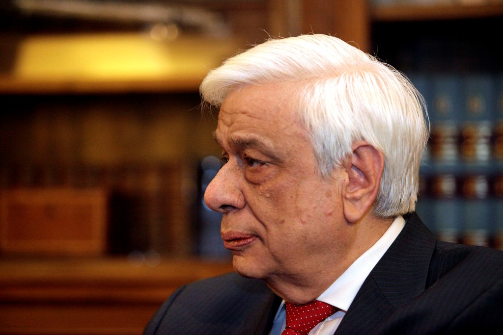Γεύμα στους πολιτικούς αρχηγούς θα παραθέσει ο Π.Παυλόπουλος - Media
