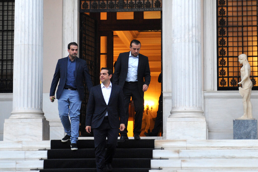 Εγκρίθηκε από το κυβερνητικό συμβούλιο η πρόταση που θα σταλεί στους δανειστές - Media