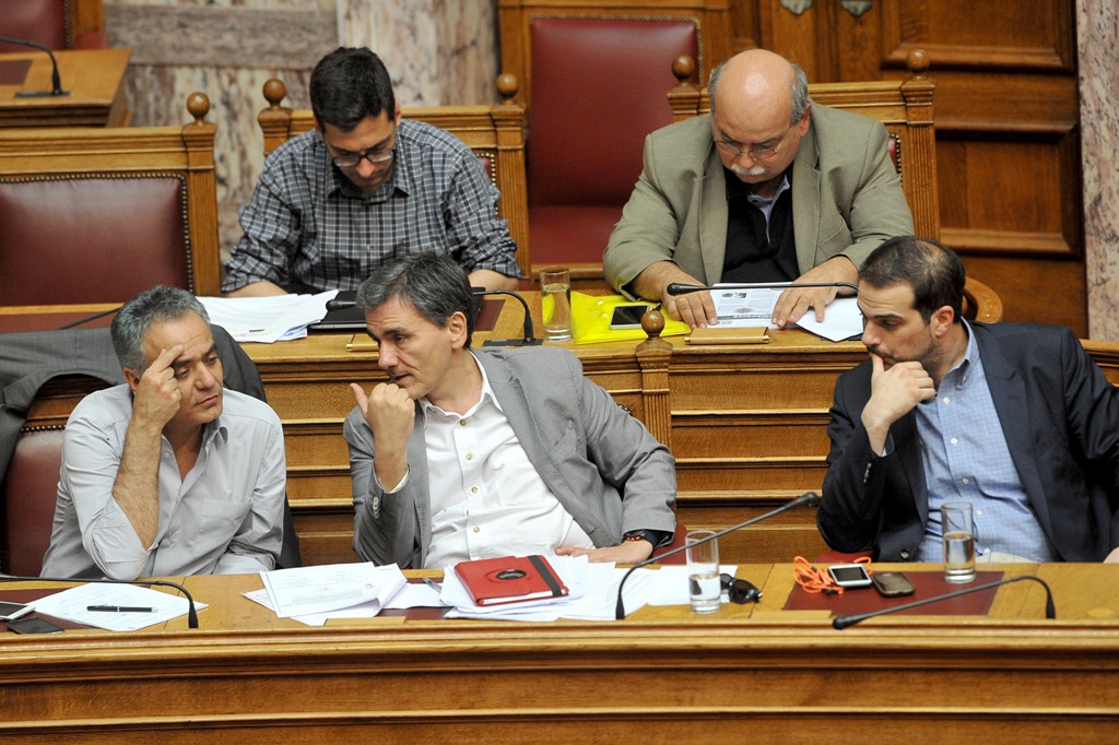 Η κοινή συνεδρίαση των επιτρόπων της Βουλής πίσω από τις κάμερες (Photos) - Media