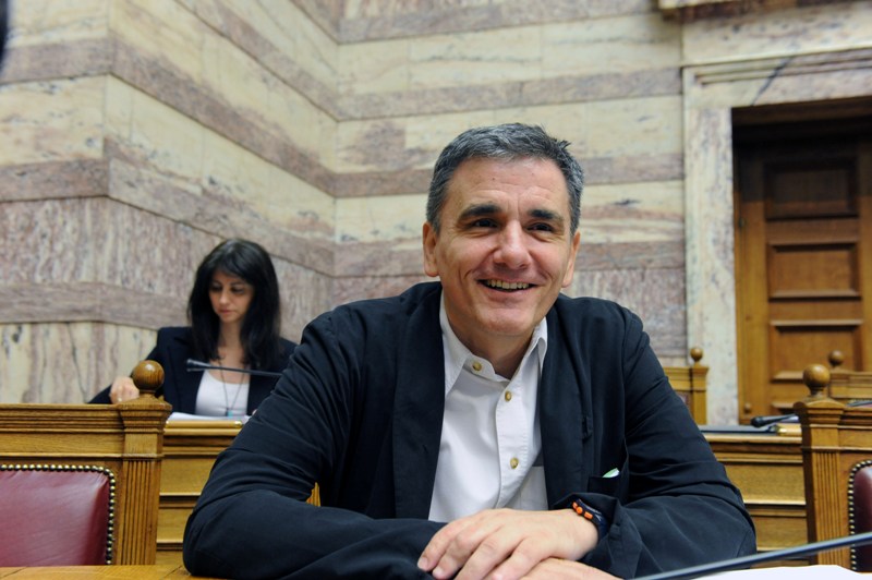 Με νέο λουκ στη Βουλή ο Ευκλείδης Τσακαλώτος (Photos) - Media