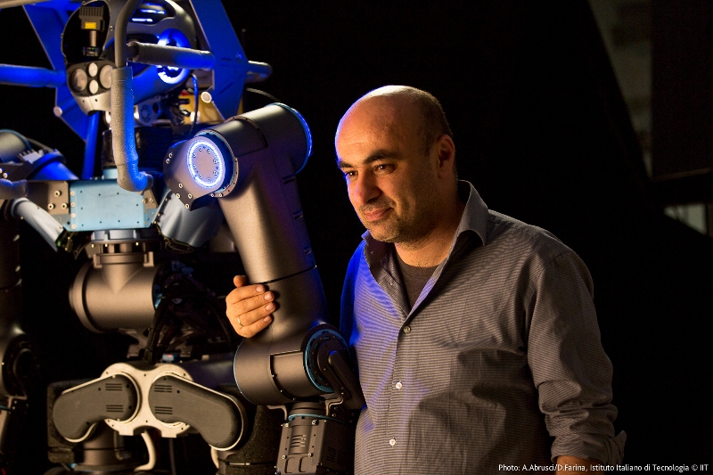 «Σε 15-20 χρόνια τα ανθρωποειδή ρομπότ θα βρίσκονται γύρω μας» (Photos) - Media