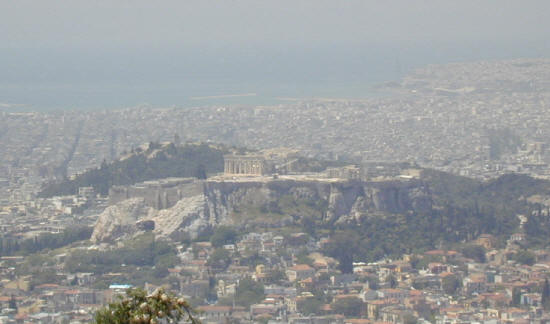 «Συναγερμός» στην Αθήνα για την ατμοσφαιρική ρύπανση λόγω καύσωνα – Τι συστήνει το Υπουργείο Υγείας - Media