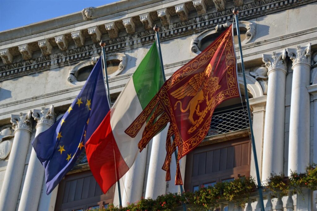 Ρώμη: Ο ρόλος της Ιταλίας είναι να διευκολύνει τις διαπραγματεύσεις - Media