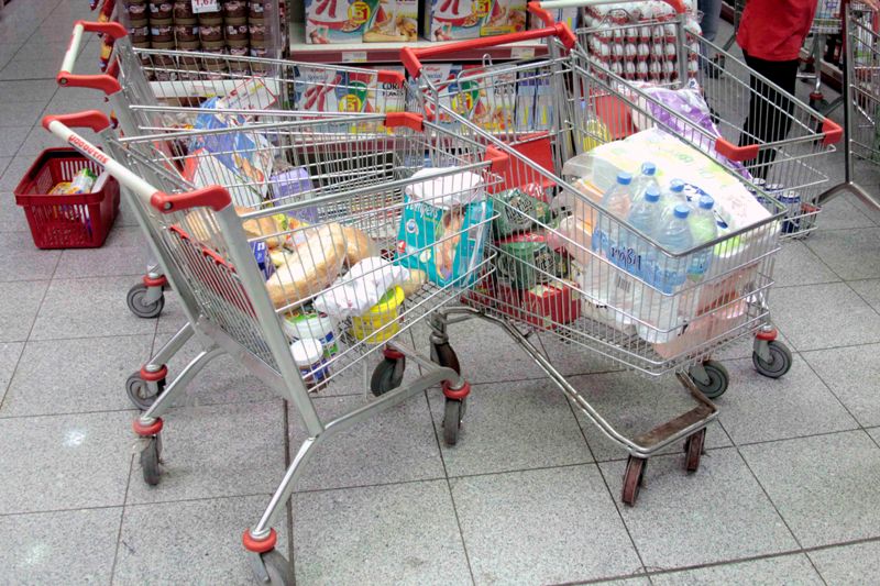 Νέος ΦΠΑ από Δευτέρα – Ποια προϊόντα και υπηρεσίες ακριβαίνουν  - Media