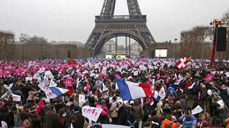 Υπέρ του δημοψηφίσματος η πλειοψηφία των Γάλλων - Media