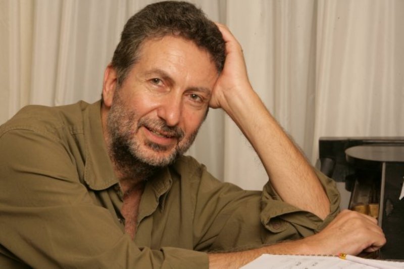 Γνωστός συνθέτης είπε ΟΧΙ στην παραχώρηση τραγουδιού του στον ΣΕΒ για σποτ υπέρ του ΝΑΙ - Media