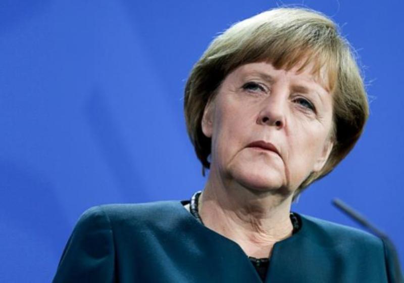 Reuters: Και η Mέρκελ υπερασπίζεται ένα προσωρινό Grexit - Media