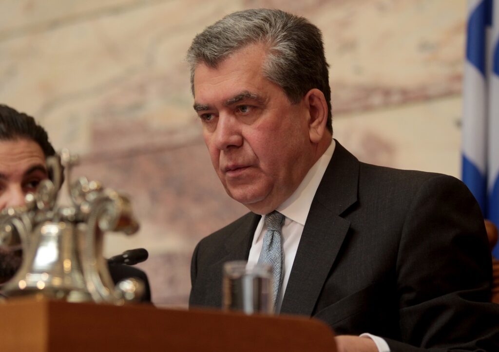 Μητρόπουλος: Ο Τσίπρας πρέπει να παραμείνει και με επικράτηση του «ναι» - Media