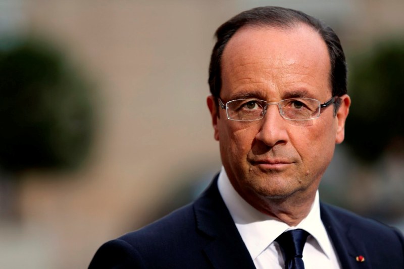 Ολάντ: Είναι καθήκον μας να κρατήσουμε την Ελλάδα στην ευρωζώνη - Media