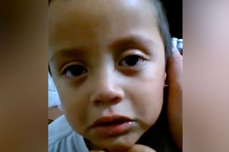 «Μην πεθάνεις μπαμπά, σε παρακαλώ κόψε το ποτό και το κάπνισμα» η σπαρακτική ικεσία ενός 4χρονου (Video) - Media