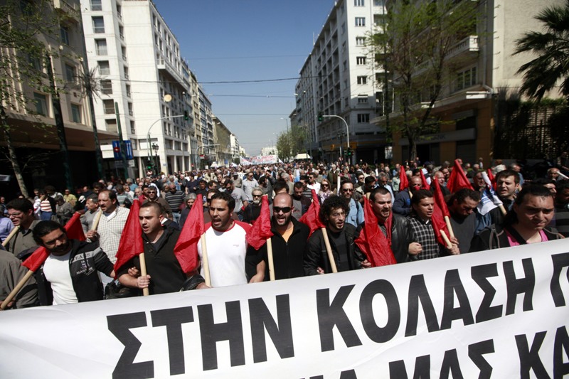 Συγκέντρωση του ΠΑΜΕ την Παρασκευή ενάντια στην νέα συμφωνία - Media