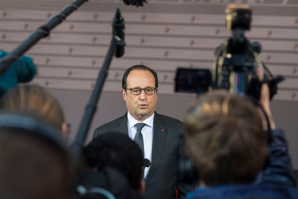 Γαλλία: Είμαστε σχεδόν μόνοι μας στην υποστήριξη της Ελλάδας - Media