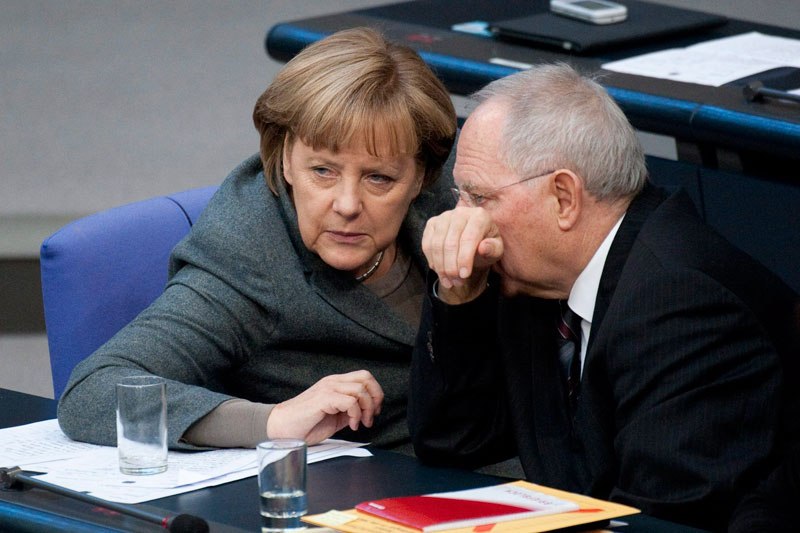 Γερμανικά ΜΜΕ: «Η πολιτική της Μέρκελ οδηγεί την Ελλάδα στον γκρεμό» - Media