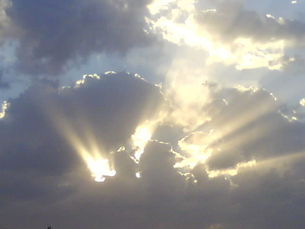 Αλλαγή σκηνικού με πρόσκαιρες βροχές και μικρή πτώση της θερμοκρασίας - Media