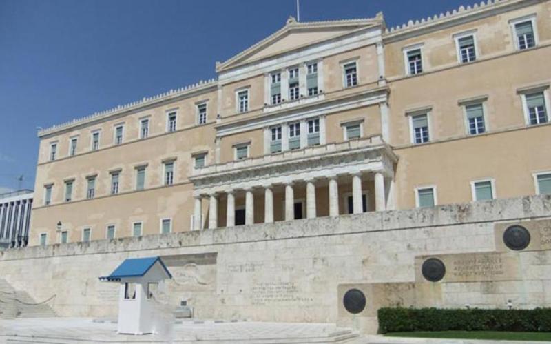 Γραφείο Προϋπολογισμού της Βουλής: Χρεοκοπία και Grexit δεν είναι αναπόφευκτο να συμβούν - Media