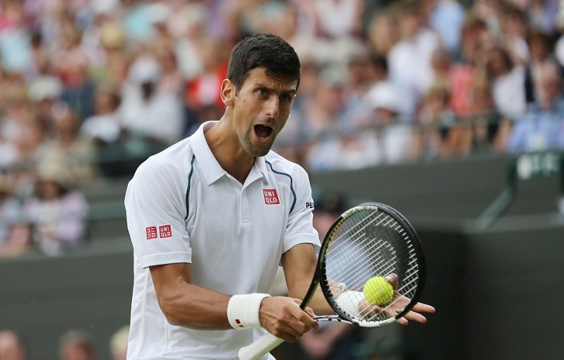 Γιατί ο Τζόκοβιτς ούρλιαξε άγρια στο κορίτσι με τις πετσέτες, και εκείνο έφυγε κλαίγοντας; (Video & Photos) - Media