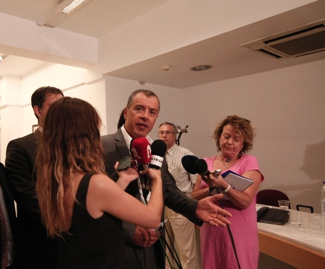 Θεοδωράκης για ΣΥΡΙΖΑ: «Να αφήσουν τα εσωκομματικά παιχνίδια και να κυβερνήσουν» - Media