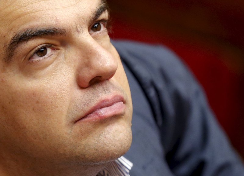 Με 15+2 απώλειες πέρασε το νομοσχέδιο-Λαβωμένος ο Τσίπρας, αβέβαιο το μέλλον της κυβέρνησης - Media