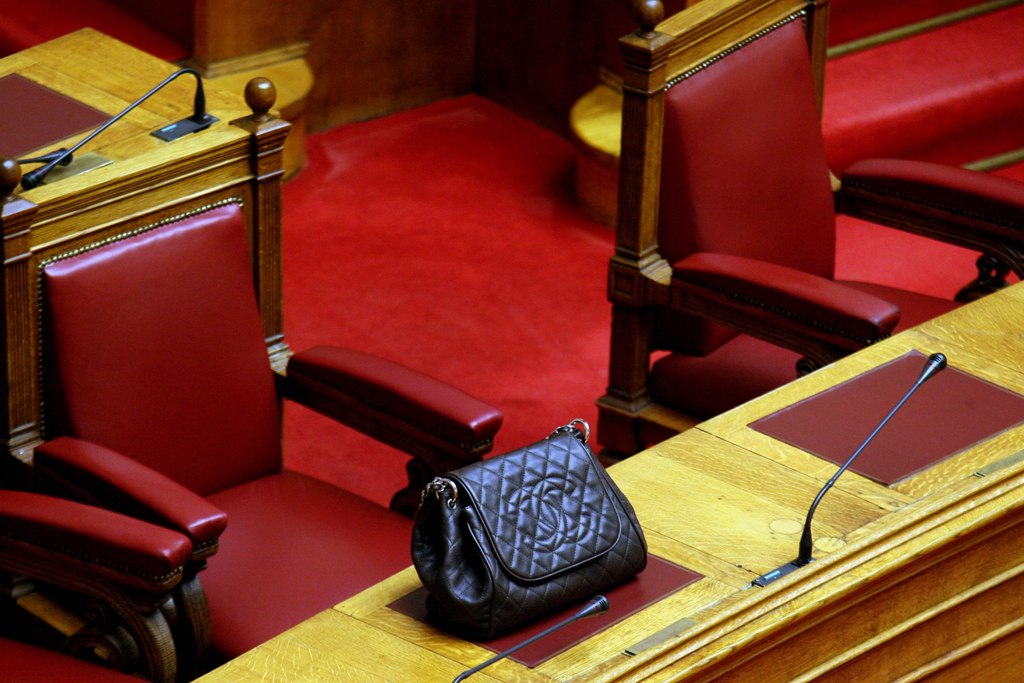 Φαινόμενα σεξισμού σε βάρος γυναικών στη Βουλή διαπιστώνει η Γενική Γραμματεία Ισότητας - Media