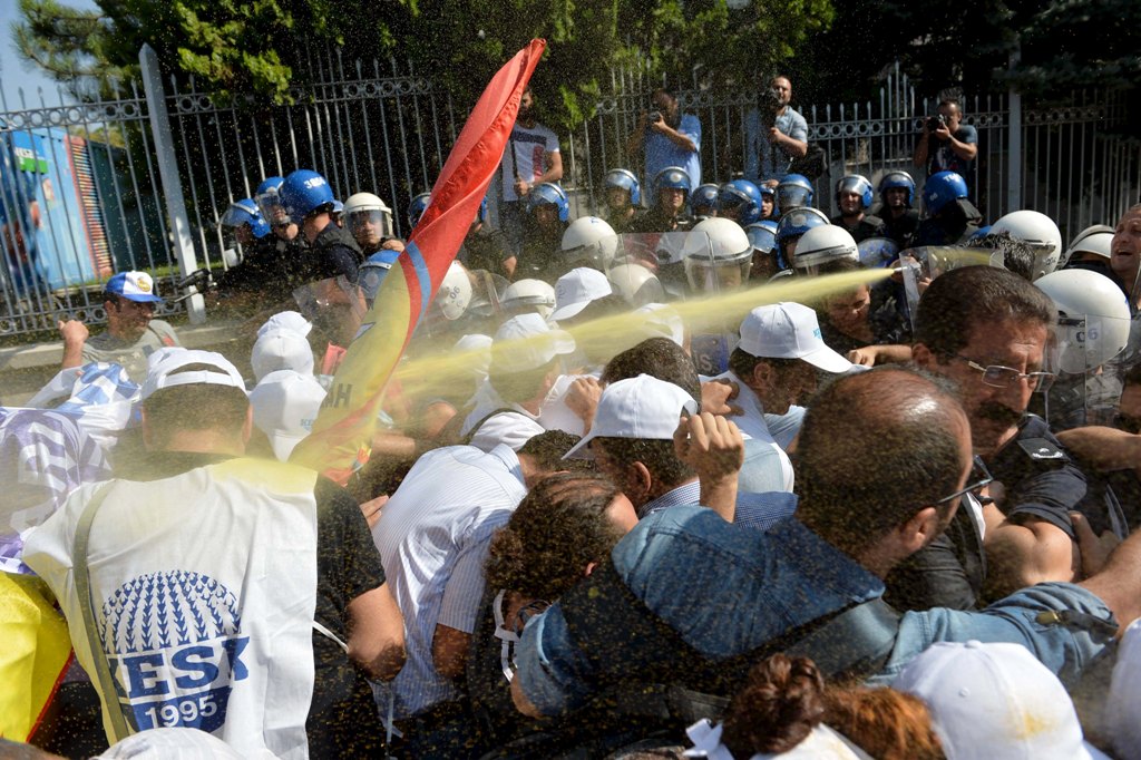 Τουρκία: Τρεις νεκροί σε συγκρούσεις αστυνομικών και Κούρδων ανταρτών - Media