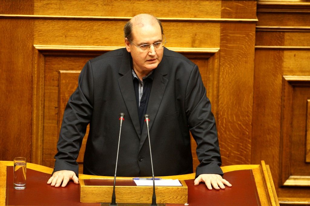 Φίλης για ιδιωτικά σχολεία: Η αξιοπιστία του σχολείου εξαρτάται από την κατοχύρωση των δικαιωμάτων των εκπαιδευτικών  - Media