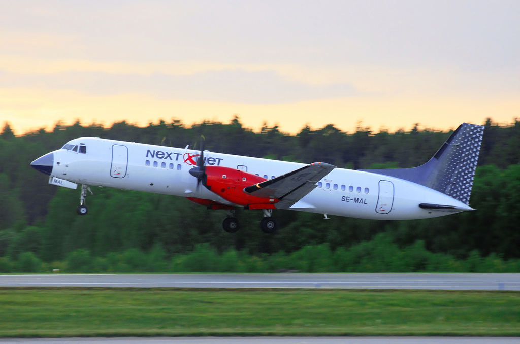 Πιλότος με τσεκούρι έβγαλε μεθυσμένο επιβάτη από την τουαλέτα αεροσκάφους - Media