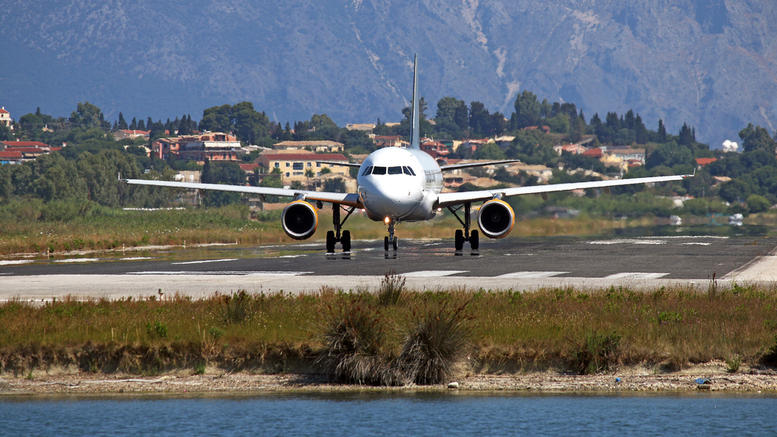 Μαξίμου: Συνολική θα είναι η επαναδιαπραγμάτευση της συμφωνίας για τα 14 αεροδρόμια εφόσον η Fraport εγείρει θέμα - Media