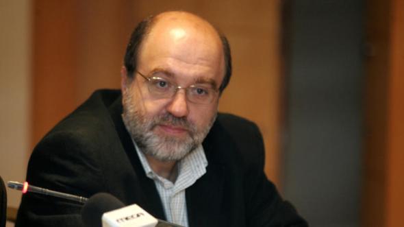 Τι λέει ο Τρ. Αλεξιάδης για τις αλλαγές που εξετάζει η κυβέρνηση στο φορολογικό καθεστώς και τις 100 δόσεις - Media