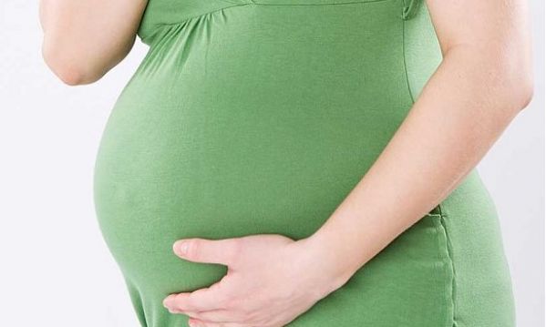 Οι κοντές γυναίκες γεννούν πιο πρόωρα μωρά - Media
