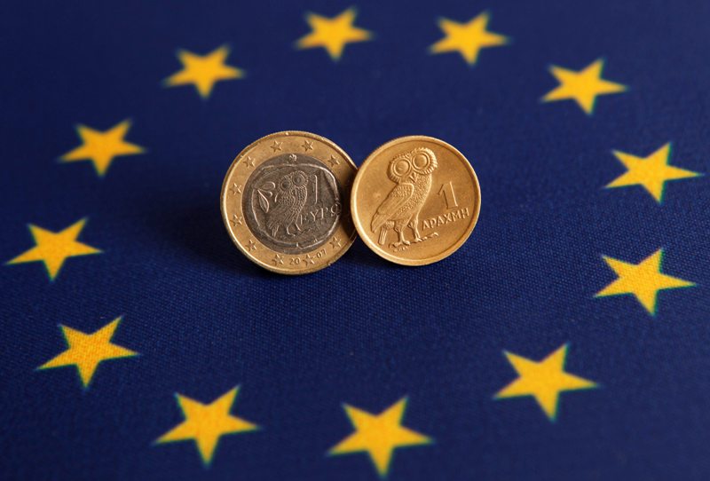 Ισχνή βιομηχανία και διογκωμένος δημόσιος τομέας χαρακτηρίζουν την ελληνική οικονομία - Media