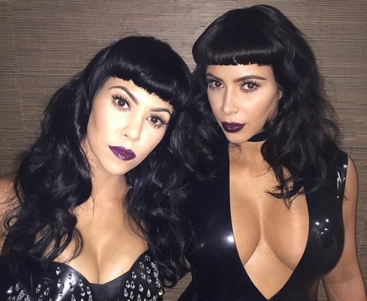 Δείτε τις αδερφές Καρντάσιαν με κολλητά μαύρα φορέματα (Photos) - Media