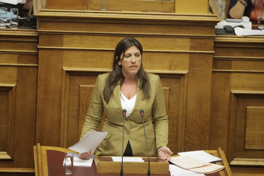 Κωνσταντοπούλου: Ο Τσίπρας πέταξε τους συντρόφους του στα σκυλιά - Media