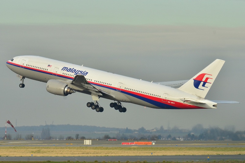 «Κόλαση» για το μαλαισιανό αεροπλάνο - Κρεμλίνο: Δεν το ρίξαμε εμείς - ΗΠΑ: Παραδεχθείτε το - Media