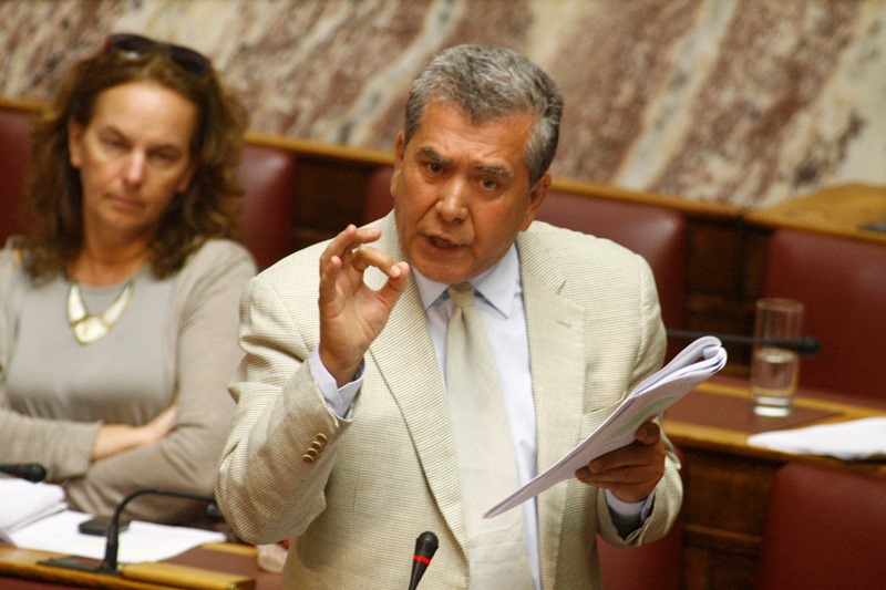 Μητρόπουλος: Με ευτελίσατε, μπορεί μέχρι αύριο να έχω αυτοκτονήσει (Video) - Media