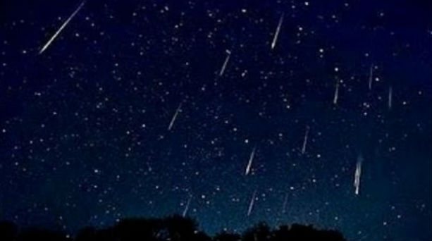 Εντυπωσιακή βροχή από «πεφταστέρια» το βράδυ της Τετάρτης - Media