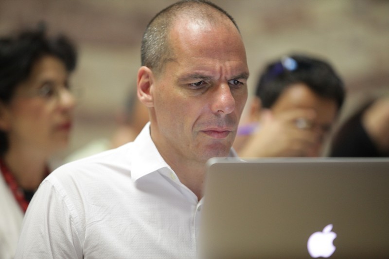 Βαρουφάκης: Δεν παύει να με εντυπωσιάζει η ηθική/δημοσιογραφική κατρακύλα του ΔΟΛ - Media