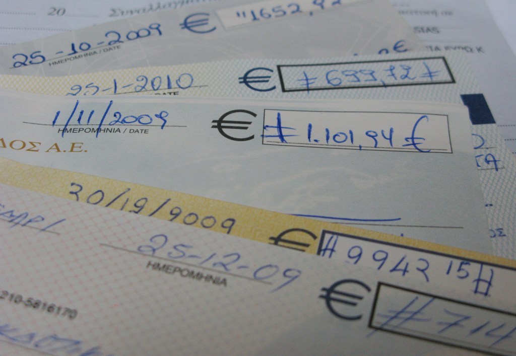 Πού έφτασαν οι ακάλυπτες επιταγές μετά τα capital controls - Media